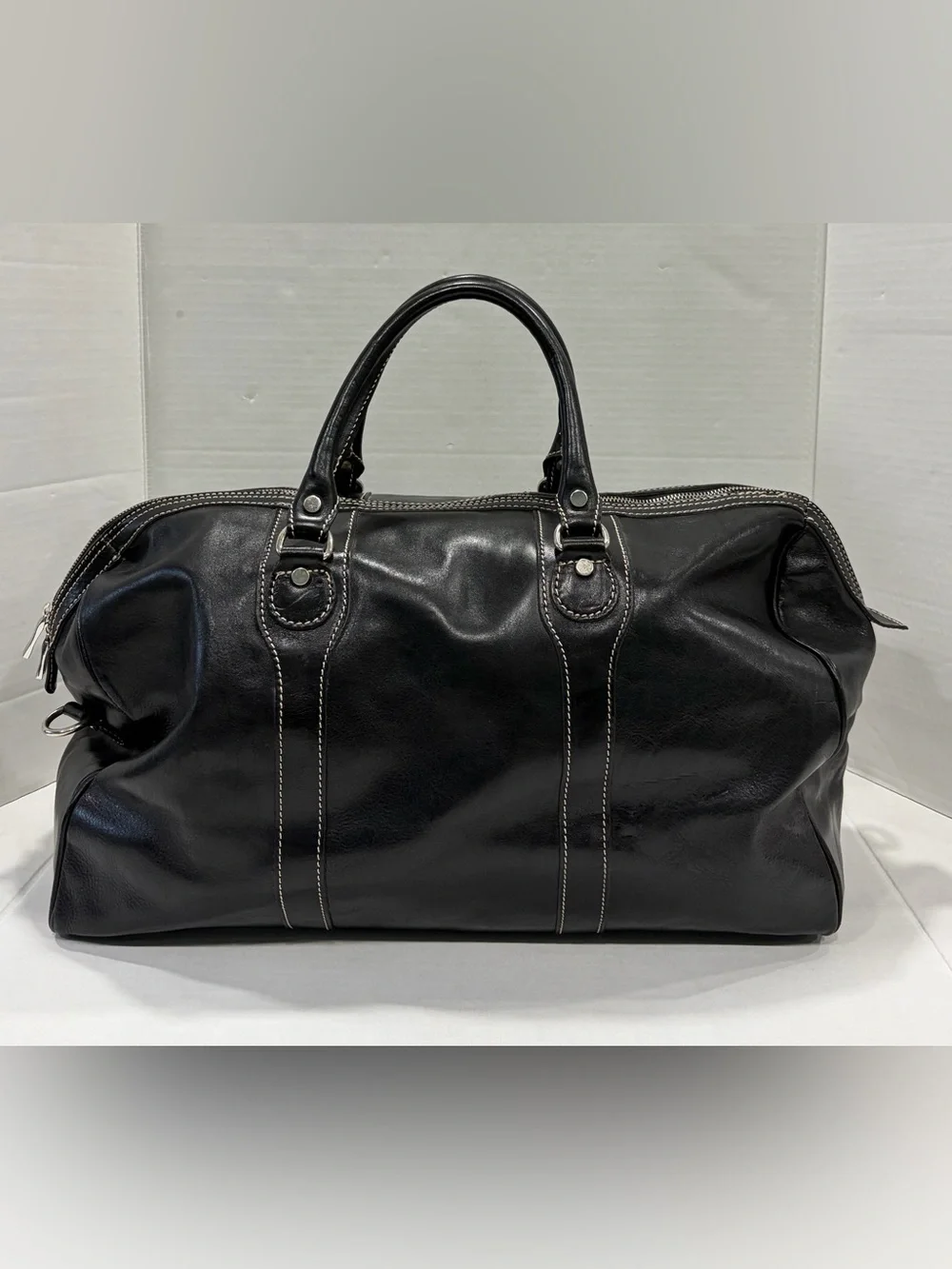 Floto Venezia Italian Leather Duffle Bag Handmade in Italy Black Travel Carry On